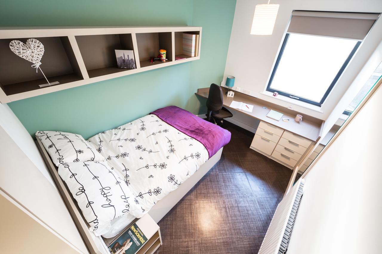 Pure Citystay Twerton Mill Бат Екстер'єр фото